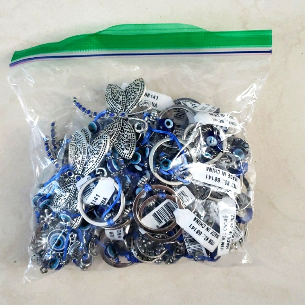 🧿🧿25 Pcs Keychain🧿🧿 - Picture 2 of 3